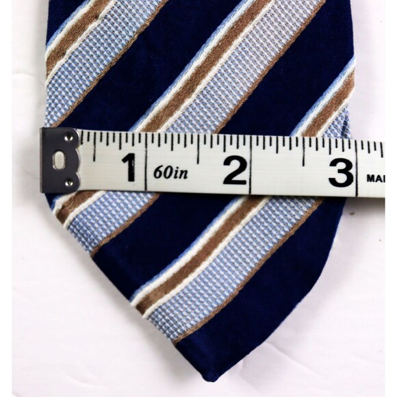 Donald J.‎ Trump Signature Collection Men's Striped Print Silk Neck Tie - Picture 8 of 8